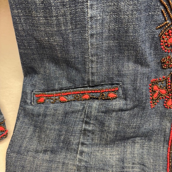 Chicos Denim Jacket Beaded Embellished Collar Cuffs Pockets Womens Size 3 - Picture 3 of 8